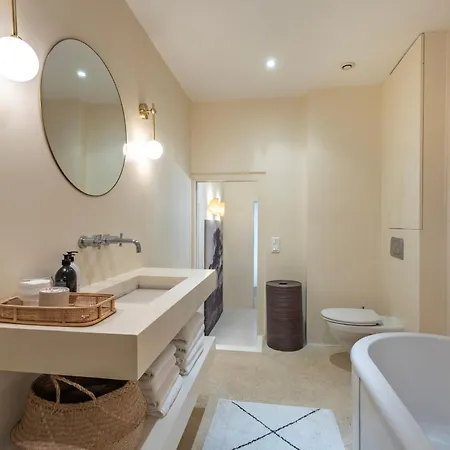Apartamento Lovely & Peaceful In Center